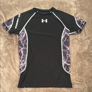 Boys Under Armour Heat Gear shirt